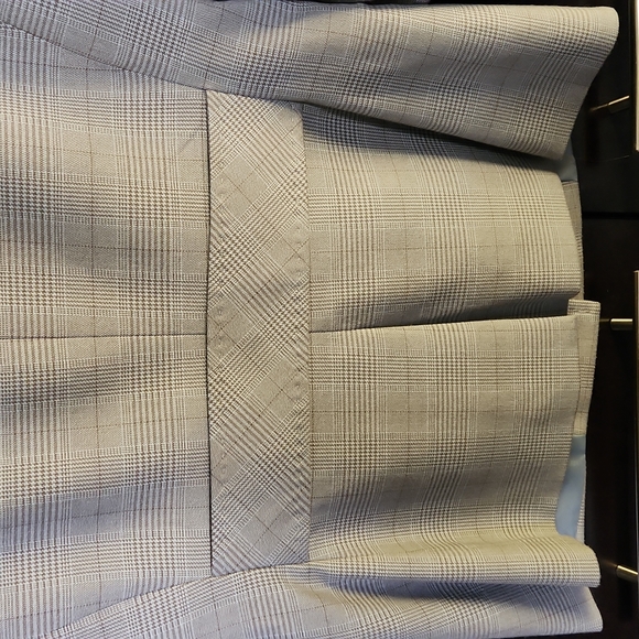 Liz Claibone Ladies Blazer - Picture 5 of 11